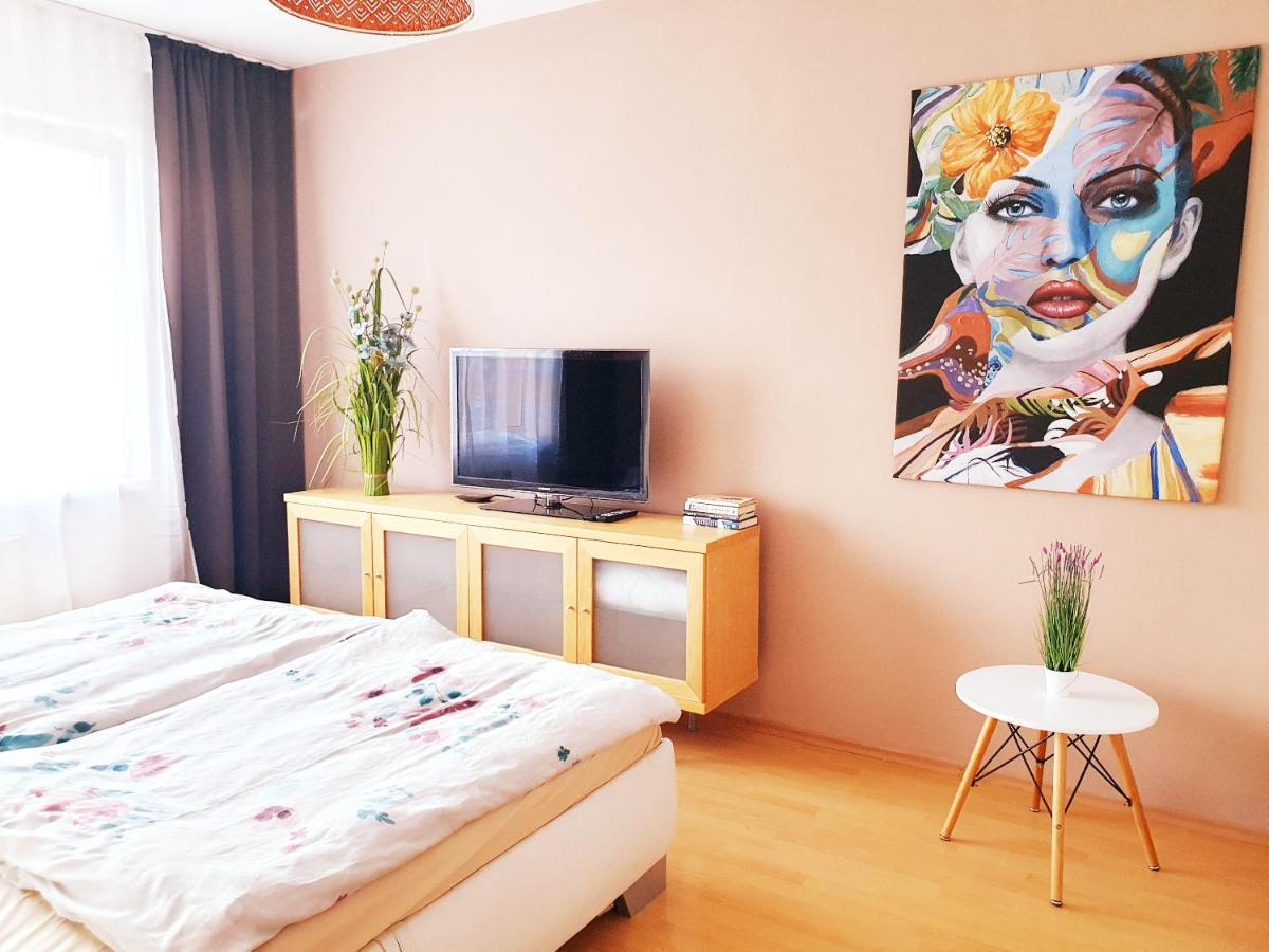 Apartman Terminal, Self Check-In 24 H, Free Parking Banská Bystrica Dış mekan fotoğraf