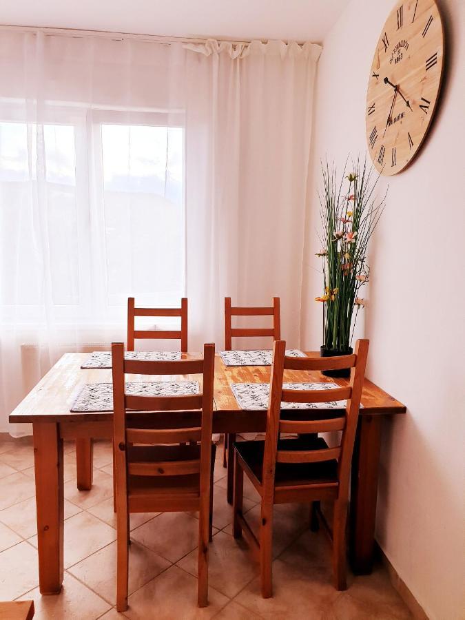 Apartman Terminal, Self Check-In 24 H, Free Parking Banská Bystrica Dış mekan fotoğraf